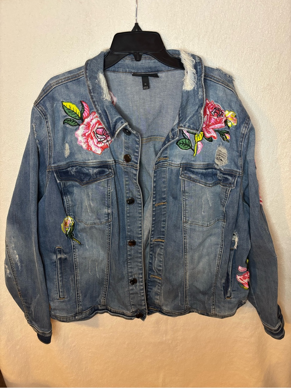Lane Bryant Size 26 Floral Roses Embroidered Distressed Blue Denim Button Jacket
